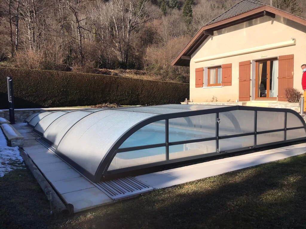 Abri de piscine en aluminium à Grenoble Isère 38 ATRIO